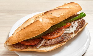Üç Çeyrek Ekmek Döner